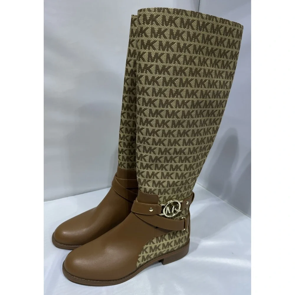 Women Michael Kors Boots - Size 5 New